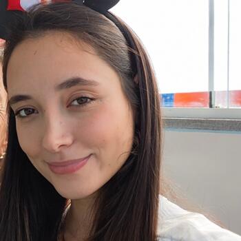 Babysitter in Florianópolis: Amanda