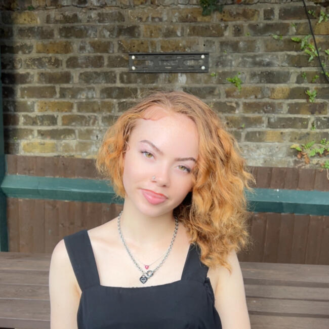 Babysitter in Croydon: Jess