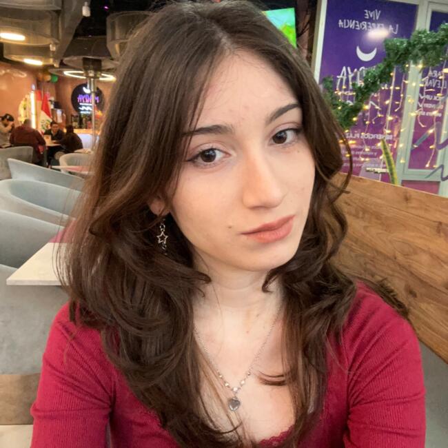 Babysitter in Tumbaco: Amy