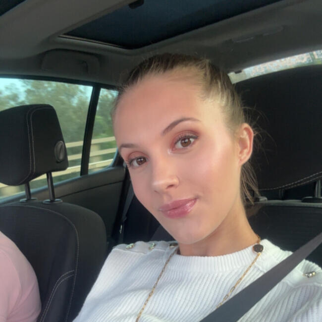 Babysitter in Saint-Quentin: Ludivine