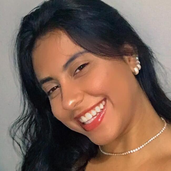 Babysitter in Juiz de Fora: Gabrielle
