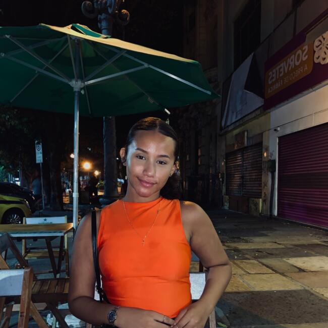Babysitter in Rio de Janeiro: Nicolly