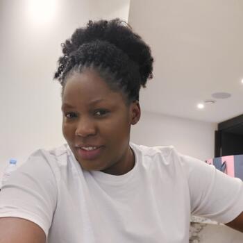 Babysitter in Erith: Sarah