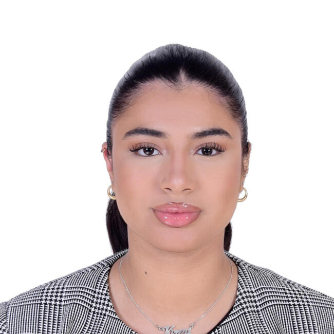 Babysitter in Rennes: Kenza