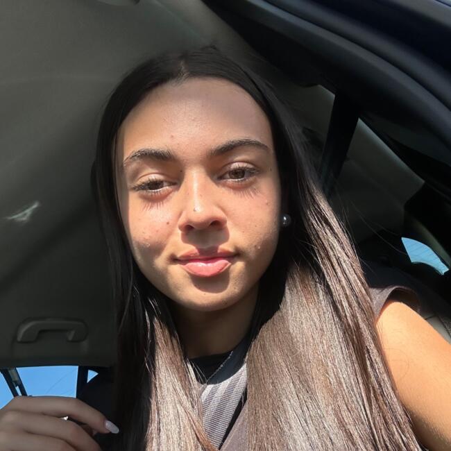 Babysitter em Venda do Pinheiro: Diana