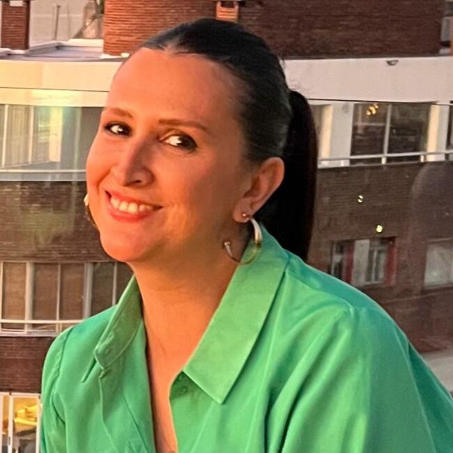 Canguro en Castellón de la Plana: Bettina