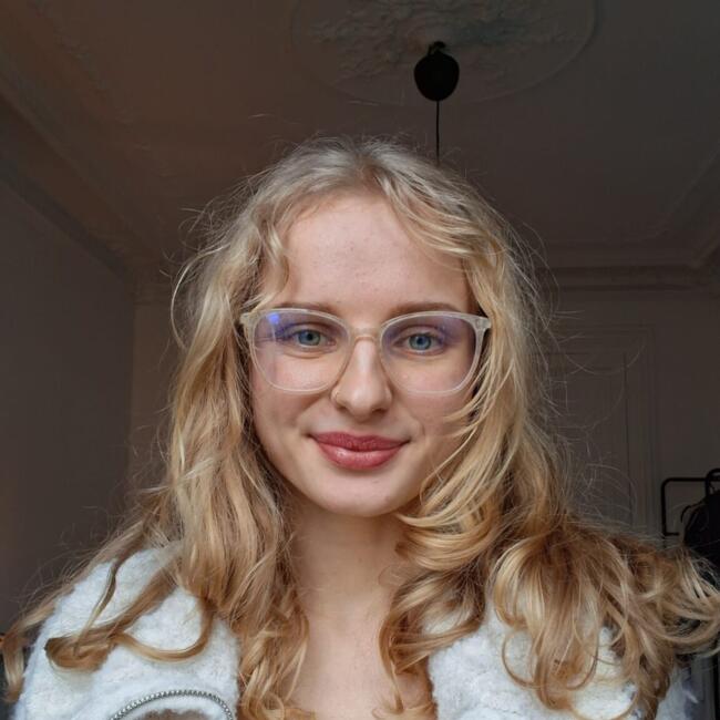 Babysitter in Paris: Marlene