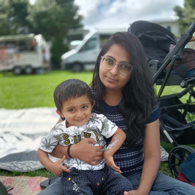 Babysitter in Auckland: Shrujal