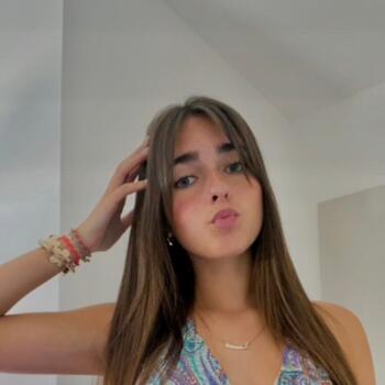 Babysitter in Sainte-Marie (Pyrénées-Orientales): Louna