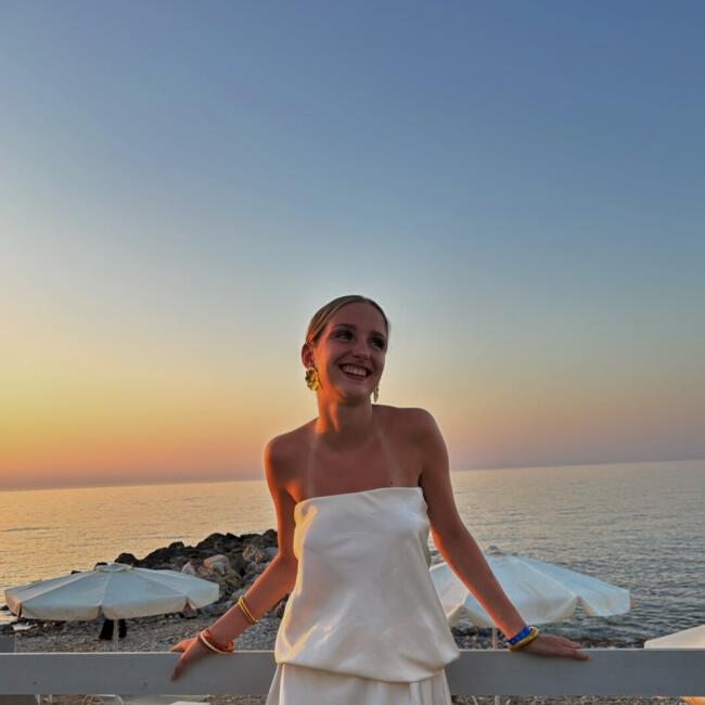 Babysitter in Tours: Lou-Anne