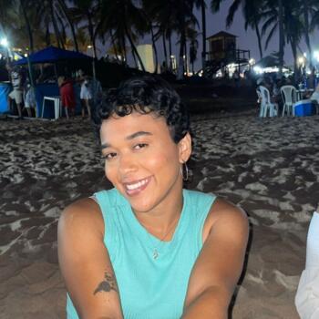 Babysitter in Salvador: Lis