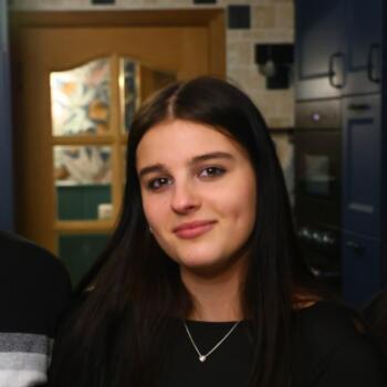 Babysitter Arendonk: Amber