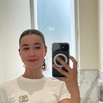 Babysitter Versailles: Maelle