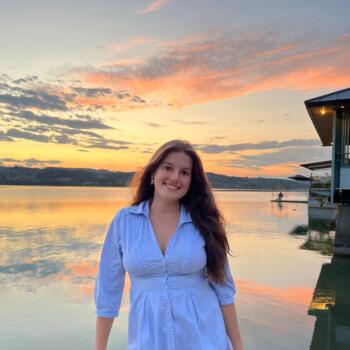 Babysitter in Lyon: Eloise