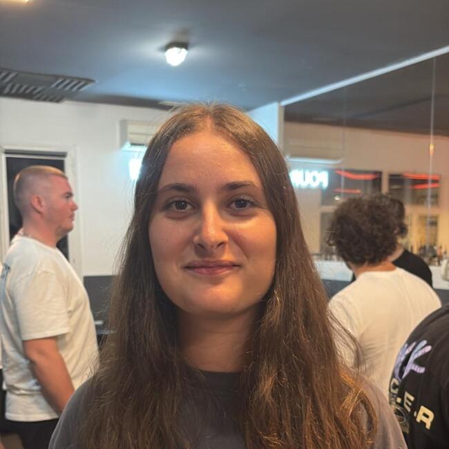 Babysitter in Melbourne: Clémence