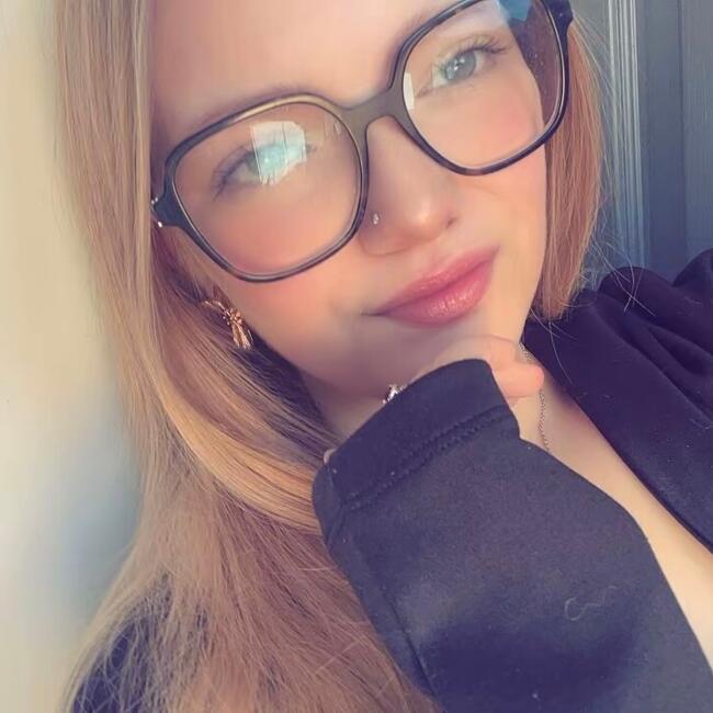 Babysitter in Houplines: Lea