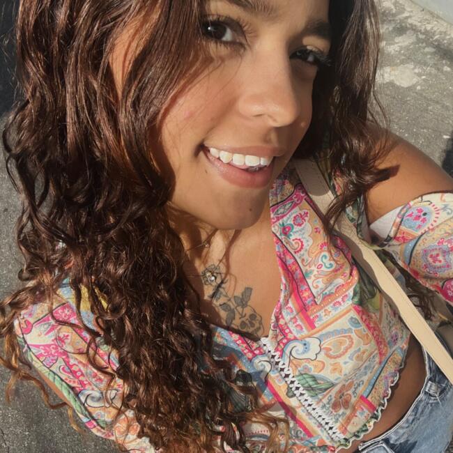 Babá em Vitória: Rayna