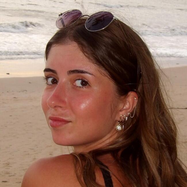 Babysitter in Alicante: Pauline