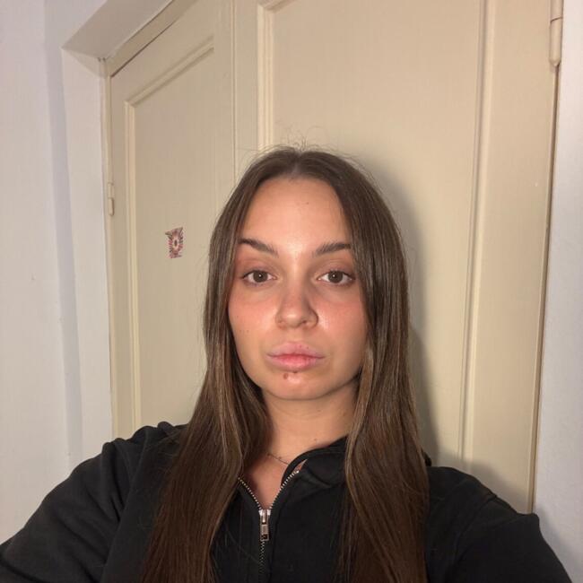 Babysitter in Genoa: Arianna