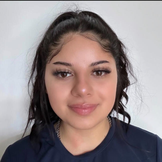 Baby-sitter in Lenzbourg: Elif