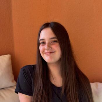 Babysitter in Málaga: Ambar Maria
