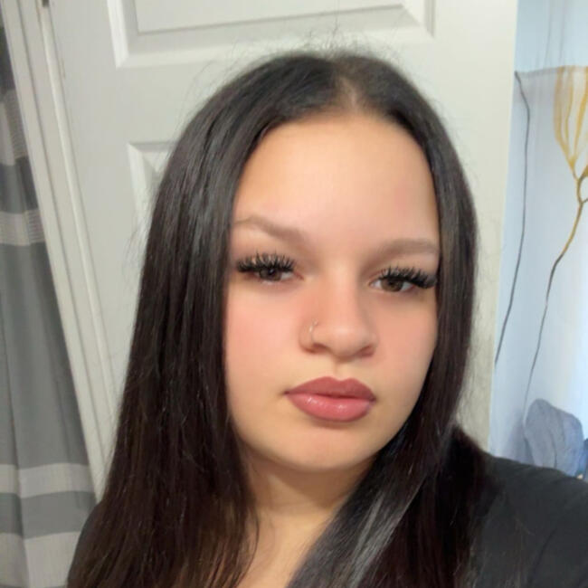 Babysitter in Newington (Connecticut): Aleksandra