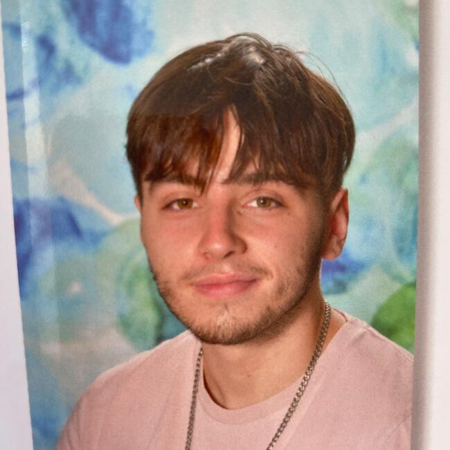 Babysitter in Neuilly-Plaisance: Lou