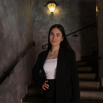 Babysitter in Prague: Andreea