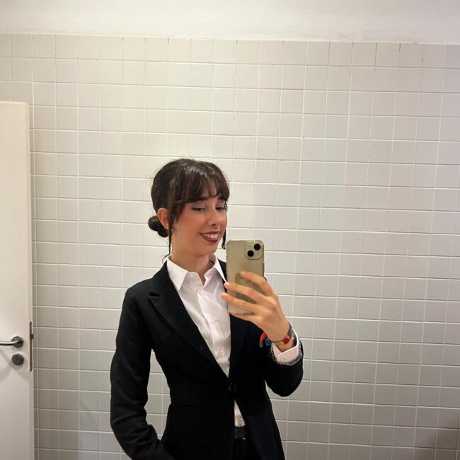 Babysitter in Huelva: Lucia