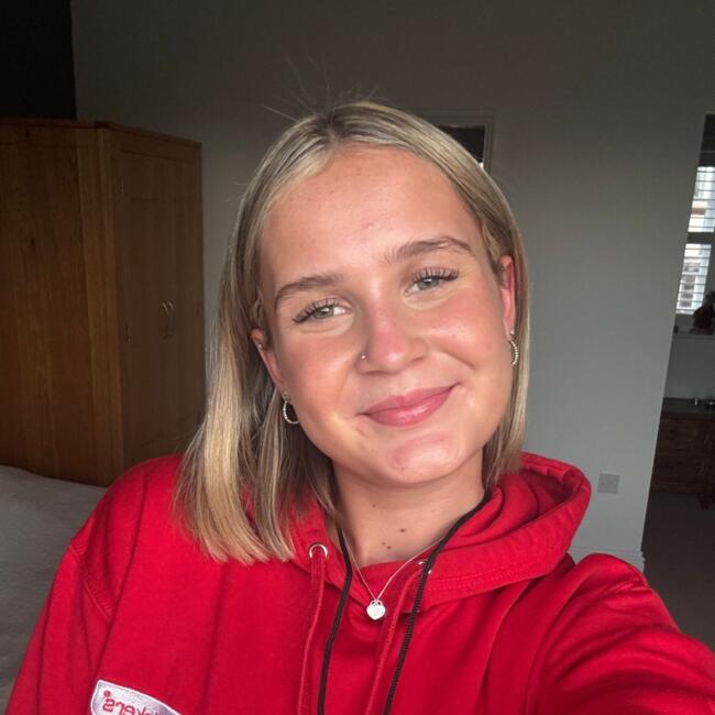 Babysitter in Canterbury: Freya