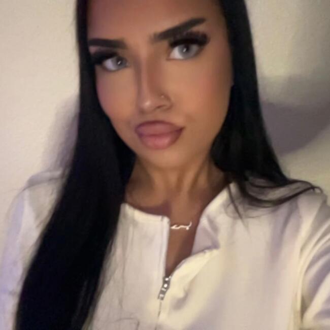 Nounou à Valence: Aya