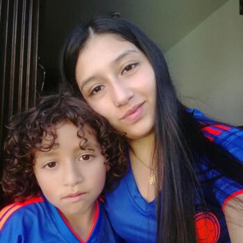 Babysitter in Scottsdale: Valentina