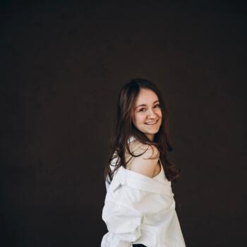 Babysitter in Riga: Avital