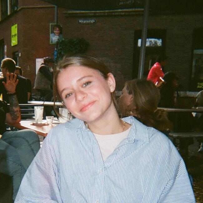 Babysitter in Eschweiler: Lina