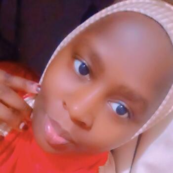 مربية أطفال في أبوظبي: Fatumah