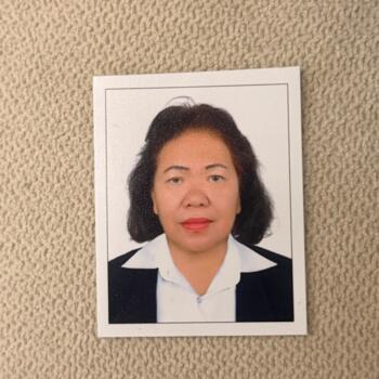 وظيفة جليسة أطفال في الدوحة: فرص عمل كجليسة أطفال Alanoud Aldhaheri