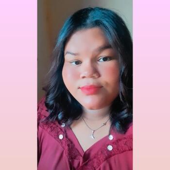 Babysitter Guanambi: Carla Helen