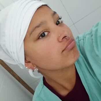 Babysitter in Tandil: Nai