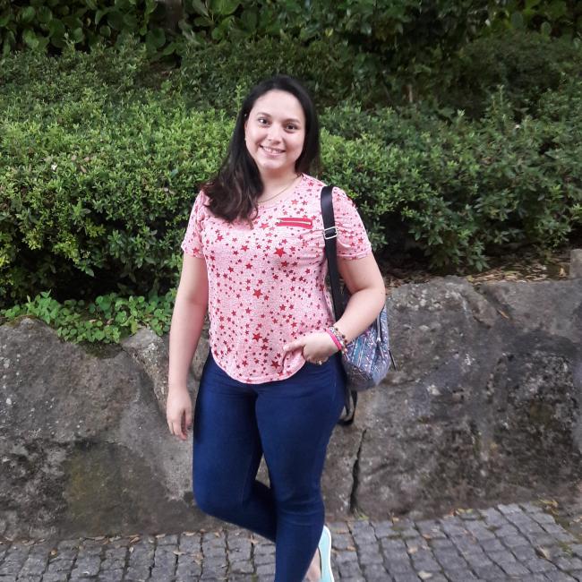 Baby-sitter in Maia: Yajaira