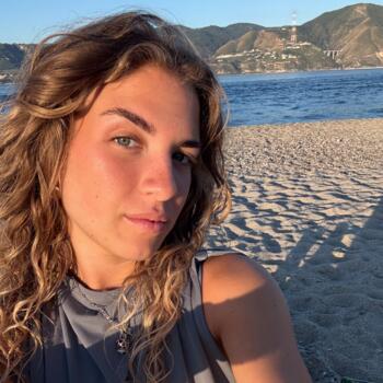 Babysitter in Messina: Aurora