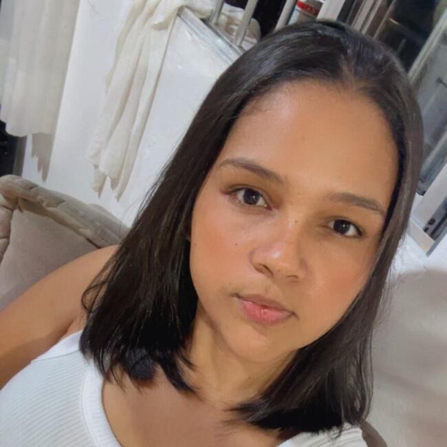 Babysitter in São Paulo: Cintia