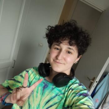 Babysitter in Les Clayes-sous-Bois: Lucas