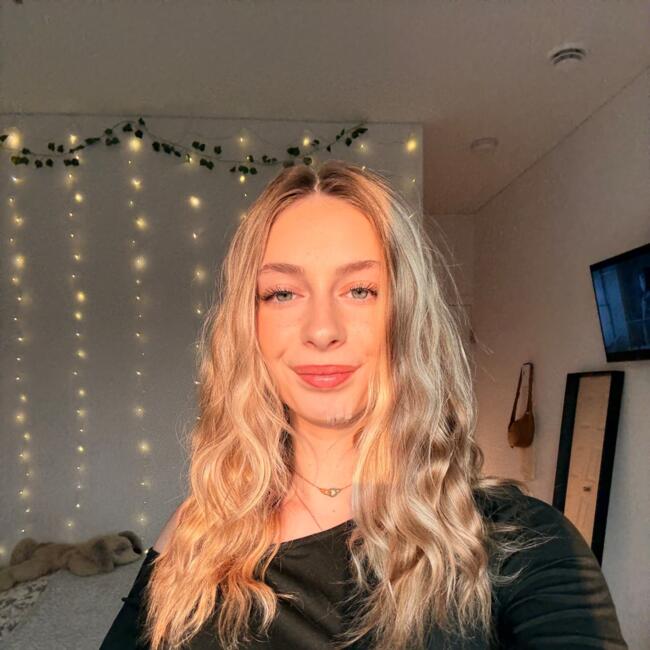 Babysitter in Montreal: Lalie