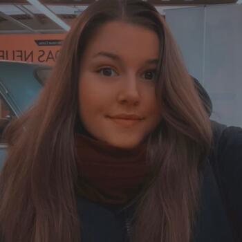 Babysitter in Bürgel: Cynthia