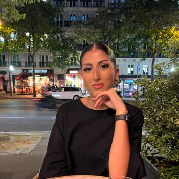 Babysitter in Montgeron: Lina