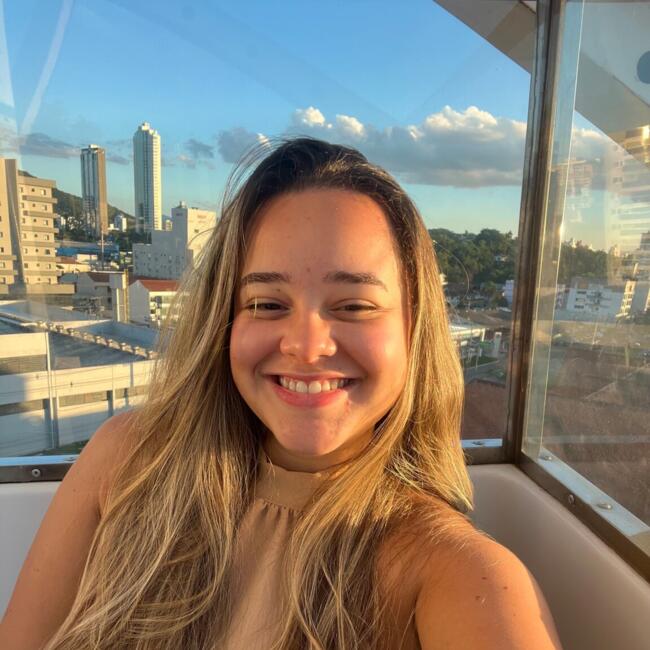 Babysitter in Florianópolis: Giovana