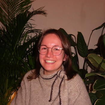 Babysitter Egg: Juliana