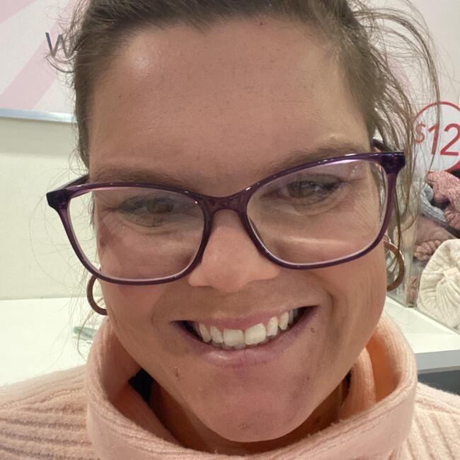 Babysitter in Tauranga: Lana