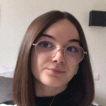 Baby-sitter in Landivisiau: Anais