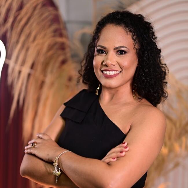 Babysitter in Setúbal: Jackeline